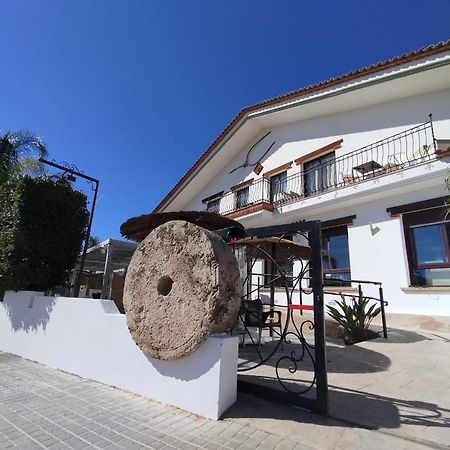 Hostal Espai Mediterrani 拉波夫拉德瓦利沃纳 外观 照片