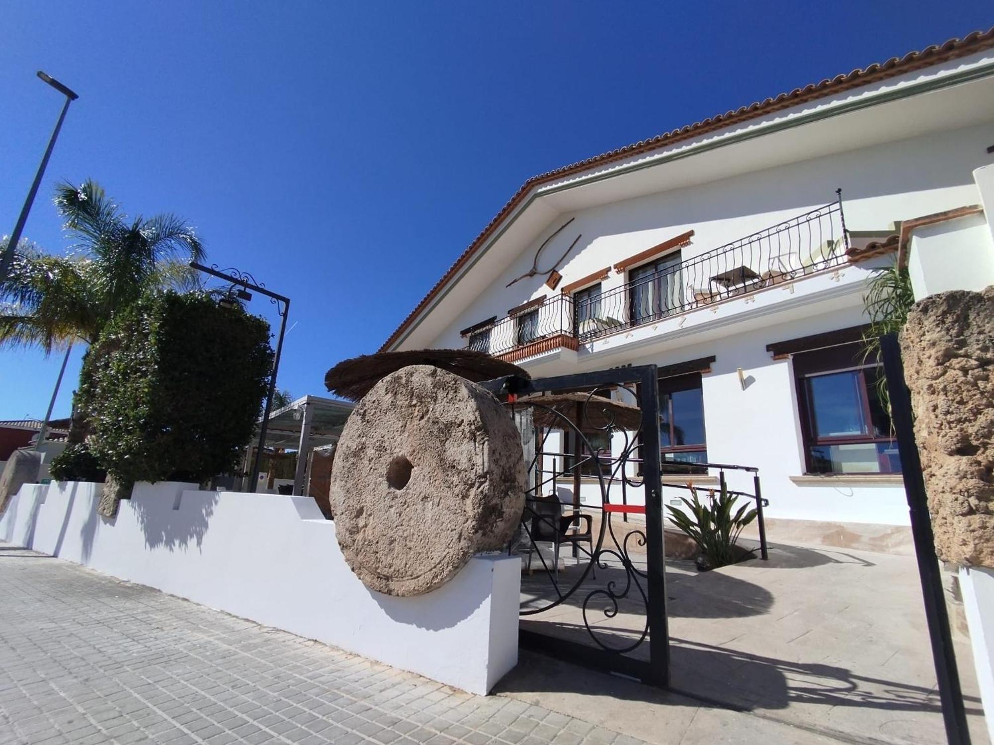 Hostal Espai Mediterrani 拉波夫拉德瓦利沃纳 外观 照片