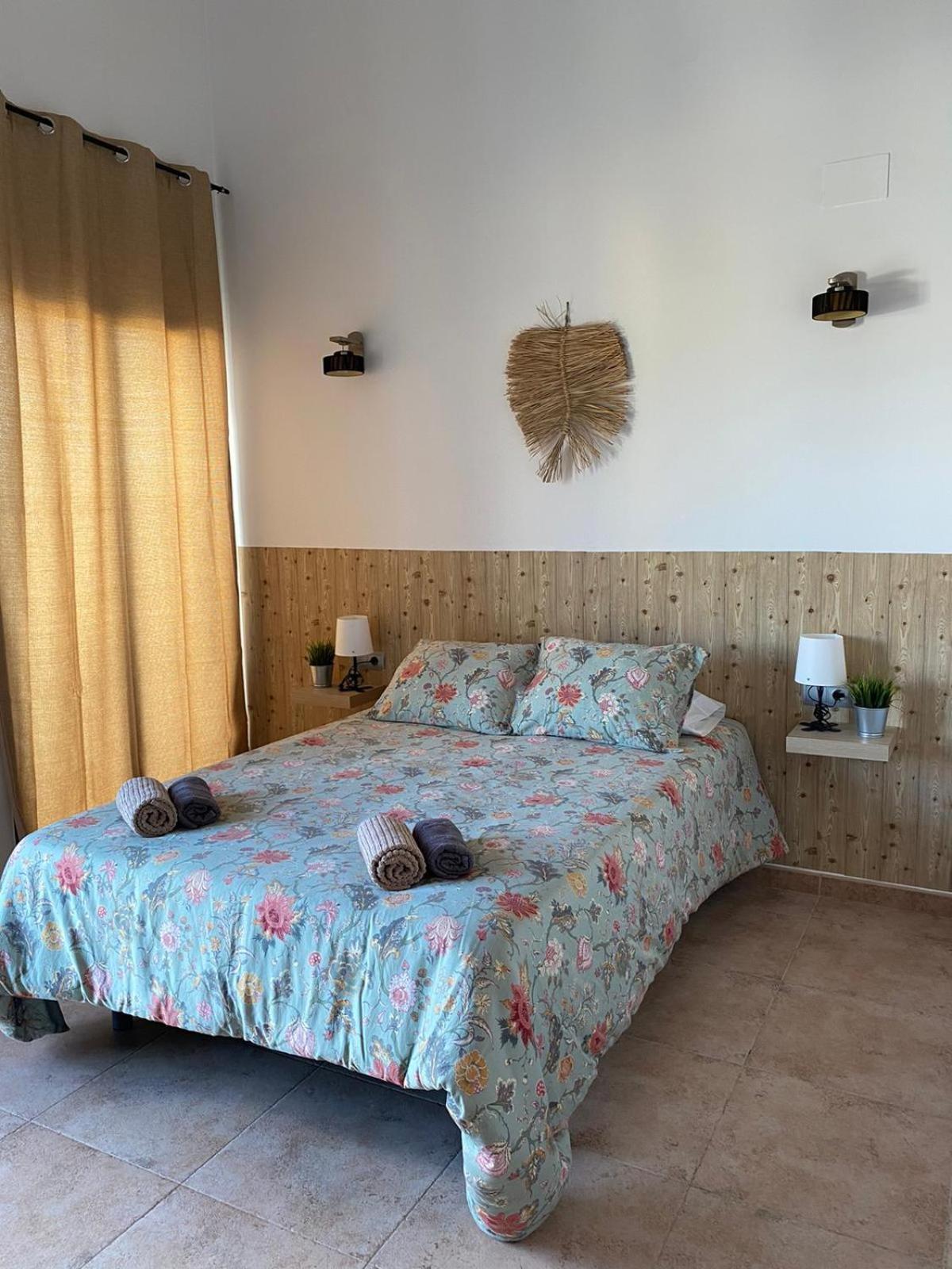 Hostal Espai Mediterrani 拉波夫拉德瓦利沃纳 外观 照片