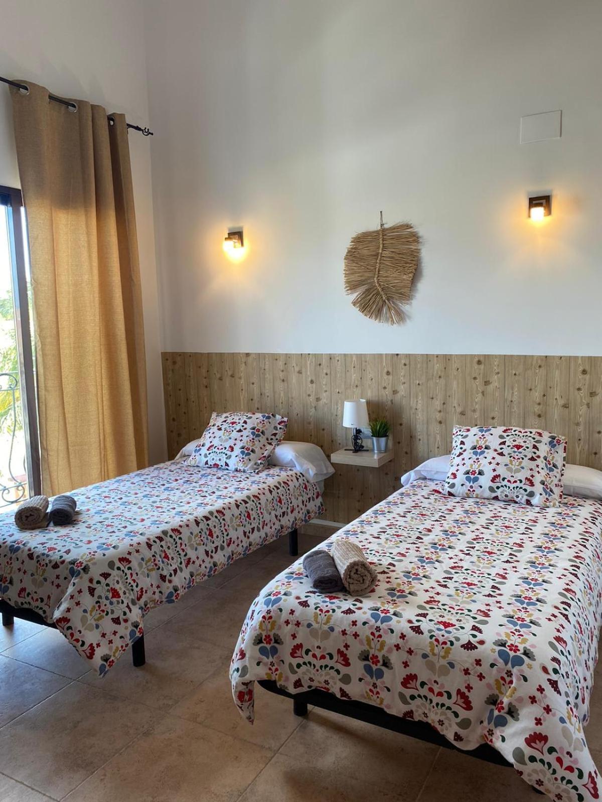 Hostal Espai Mediterrani 拉波夫拉德瓦利沃纳 外观 照片