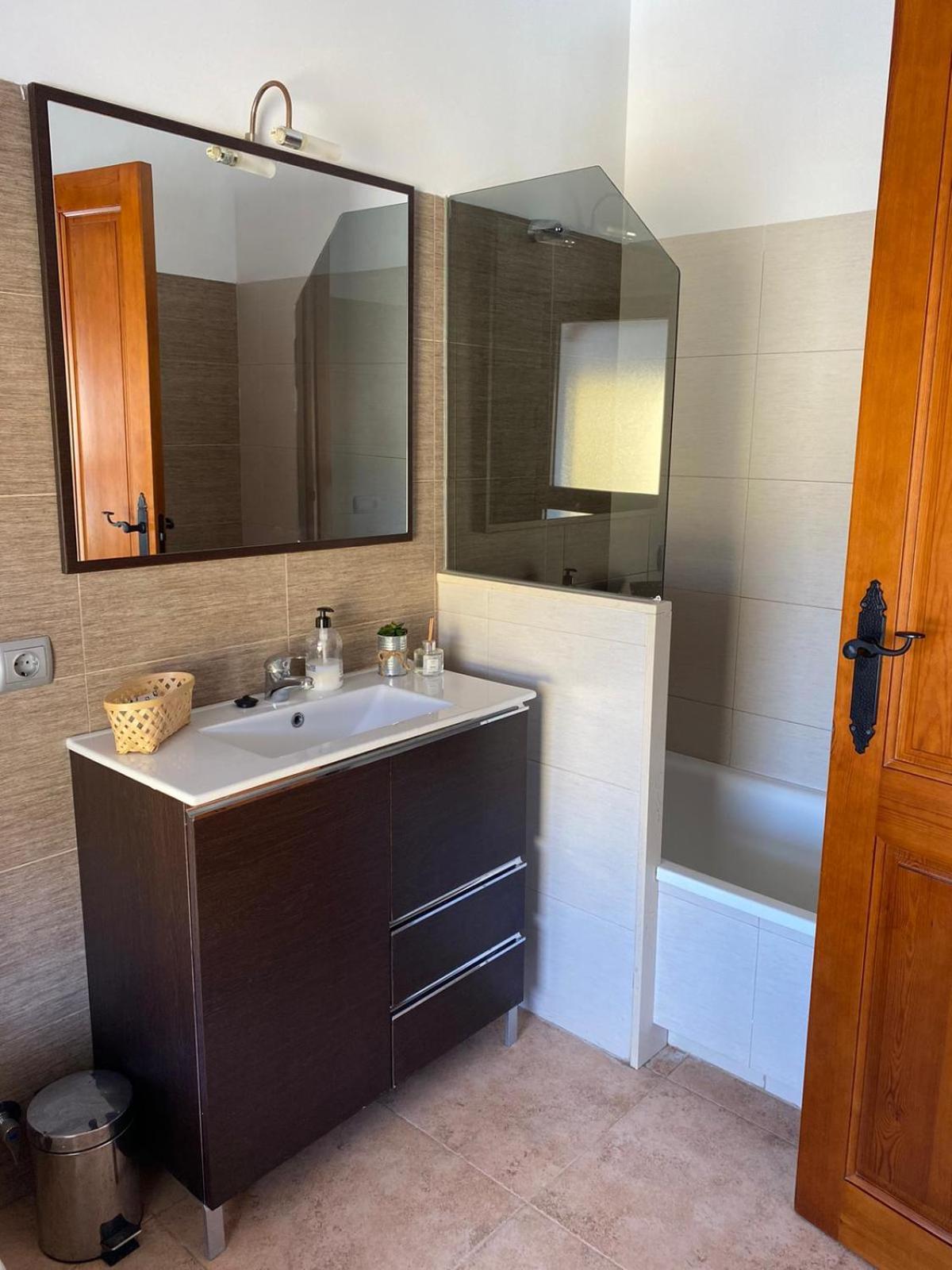 Hostal Espai Mediterrani 拉波夫拉德瓦利沃纳 外观 照片
